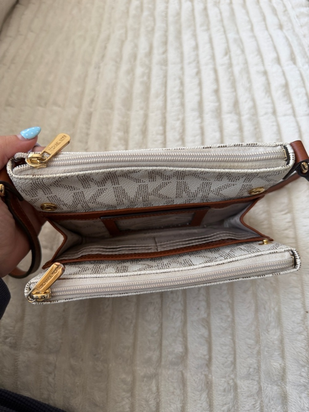 Michael Kors Fulton Crossbody with Brown Strap and Gold MK Medallion - Picture 7 of 8